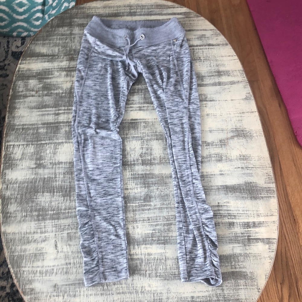 Light gray Guess leggings
